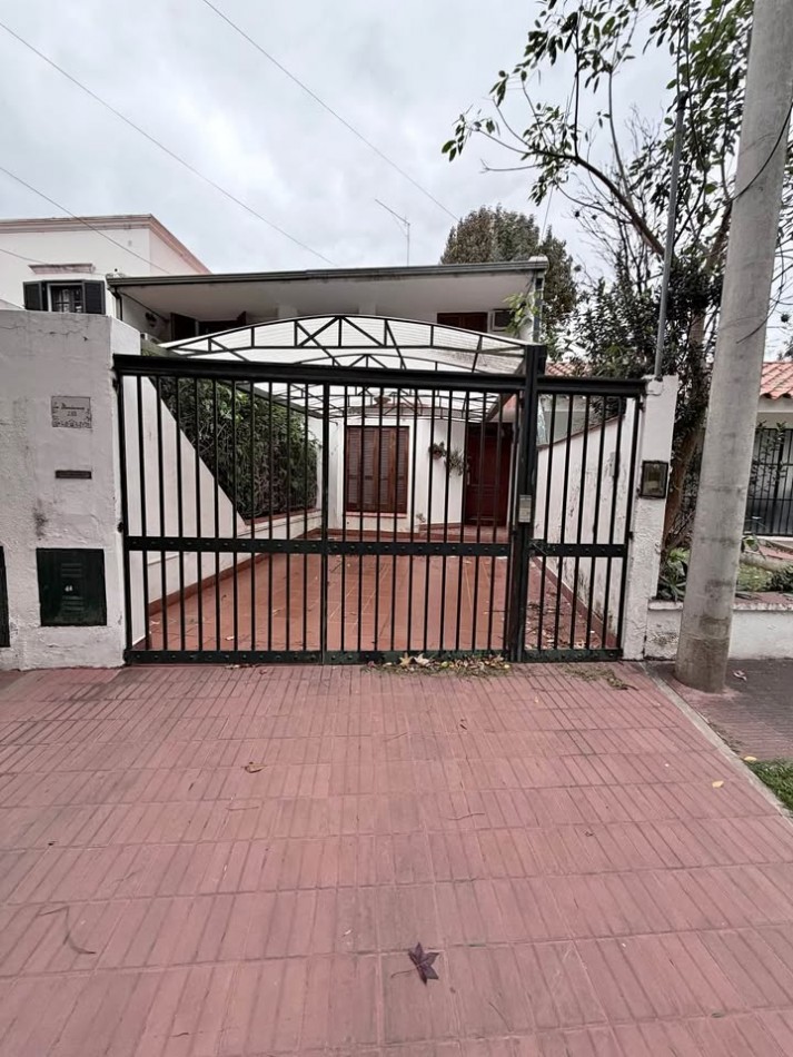  EN VENTA — HERMOSO DUPLEX EN TRES CERRITOS