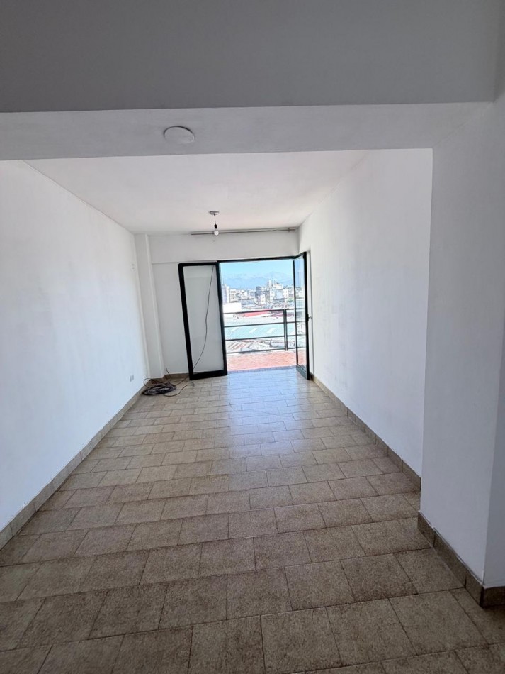 DEPTO EN VENTA DE 1 DORMITORIO EN CALLE SAN MARTIN No 595 
