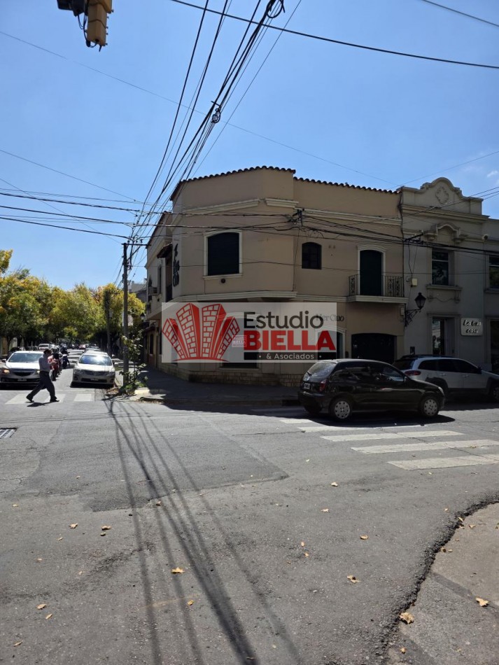 Inmejorable esquina en alquiler