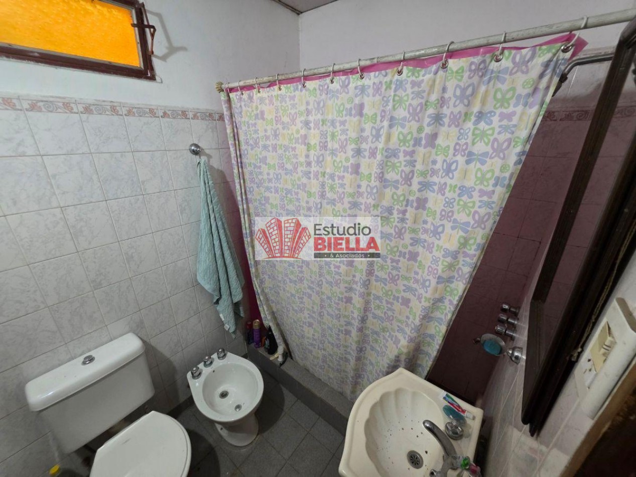 Vivienda con Galpon en venta