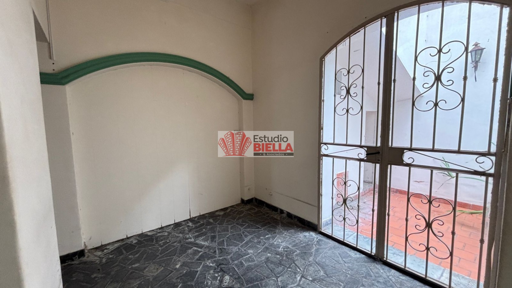 Inmejorable esquina en alquiler