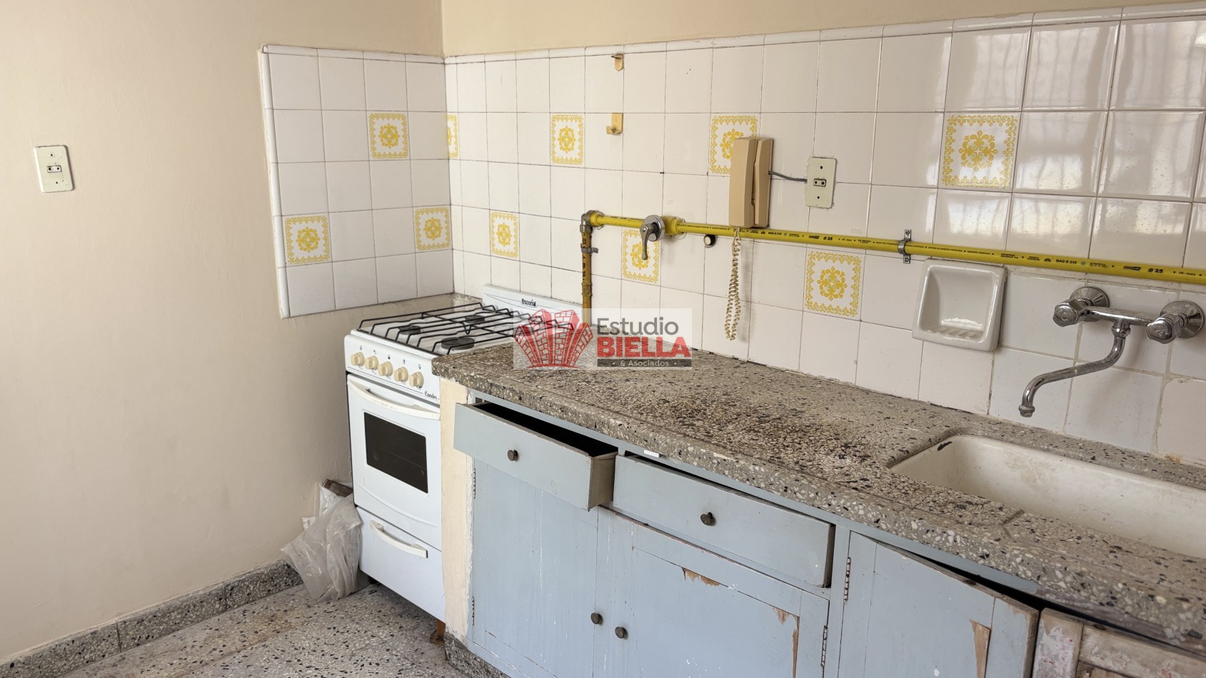 Alquiler en Av San Martin y Pellegrini
