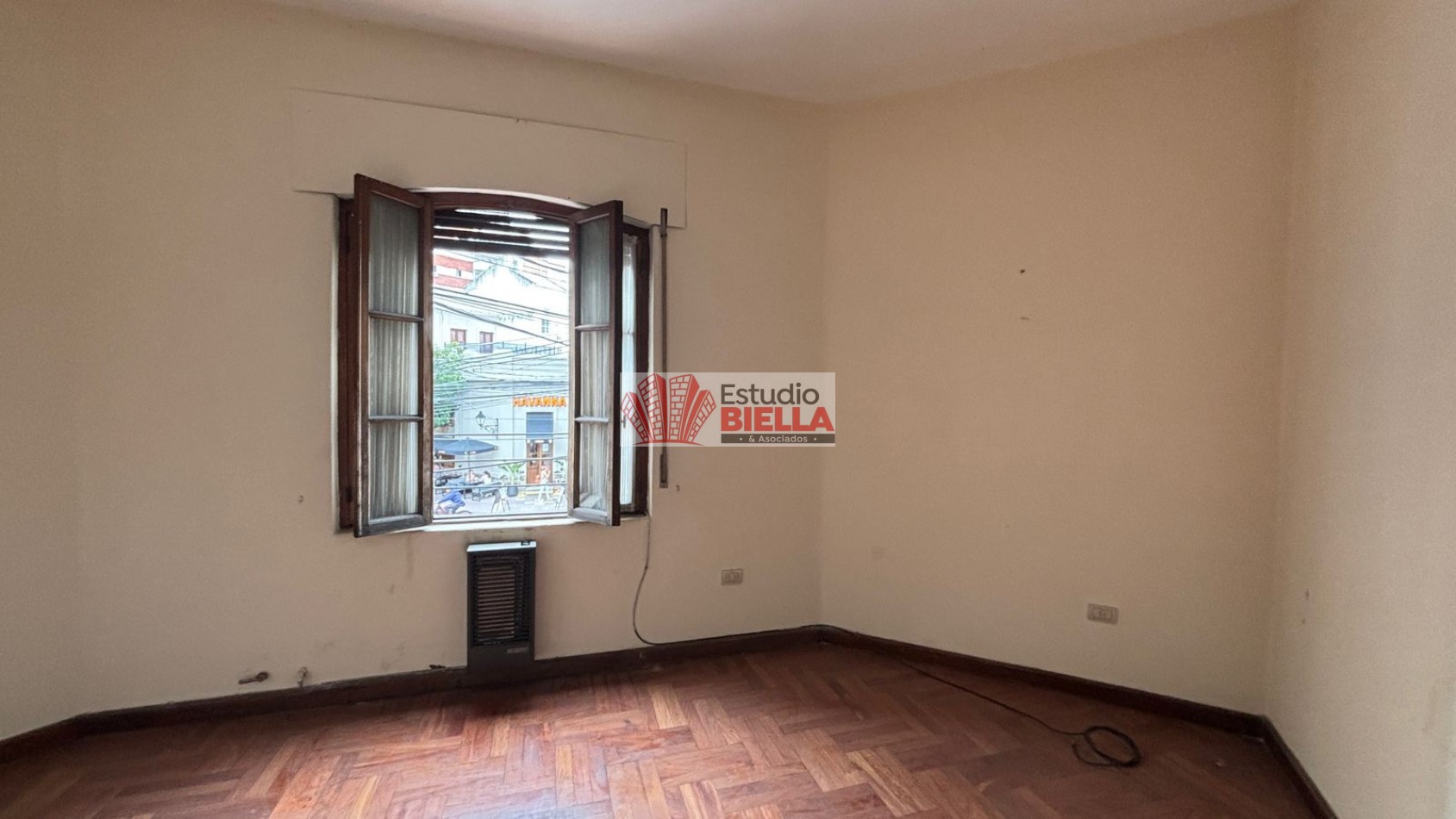 Inmejorable esquina en alquiler