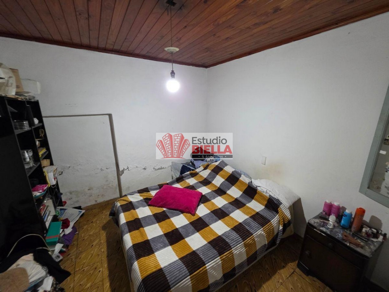 Vivienda con Galpon en venta