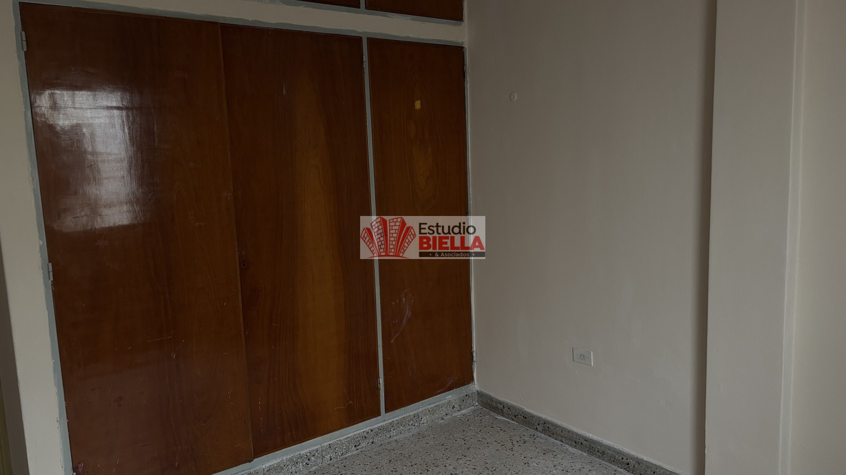Alquiler en Av San Martin y Pellegrini