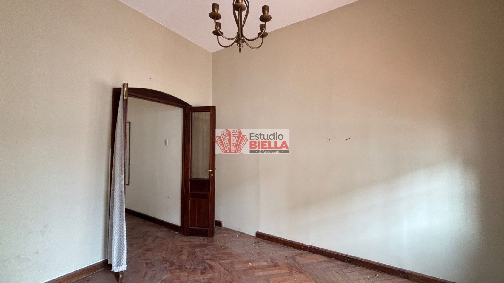 Inmejorable esquina en alquiler